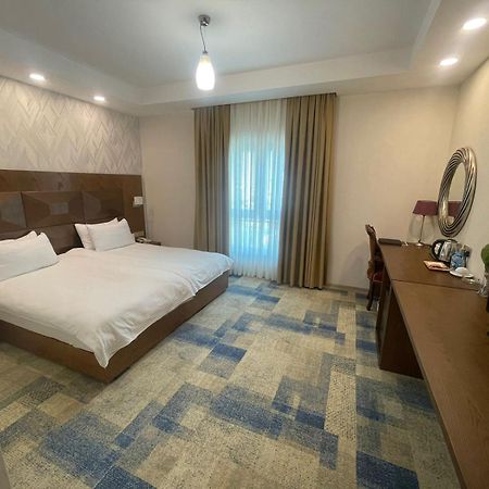 Fiori Hotel Арбил Екстериор снимка