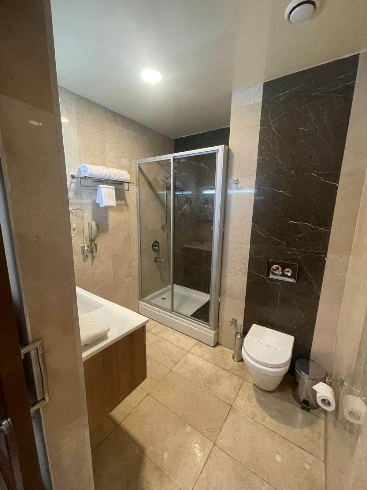 Fiori Hotel Арбил Екстериор снимка
